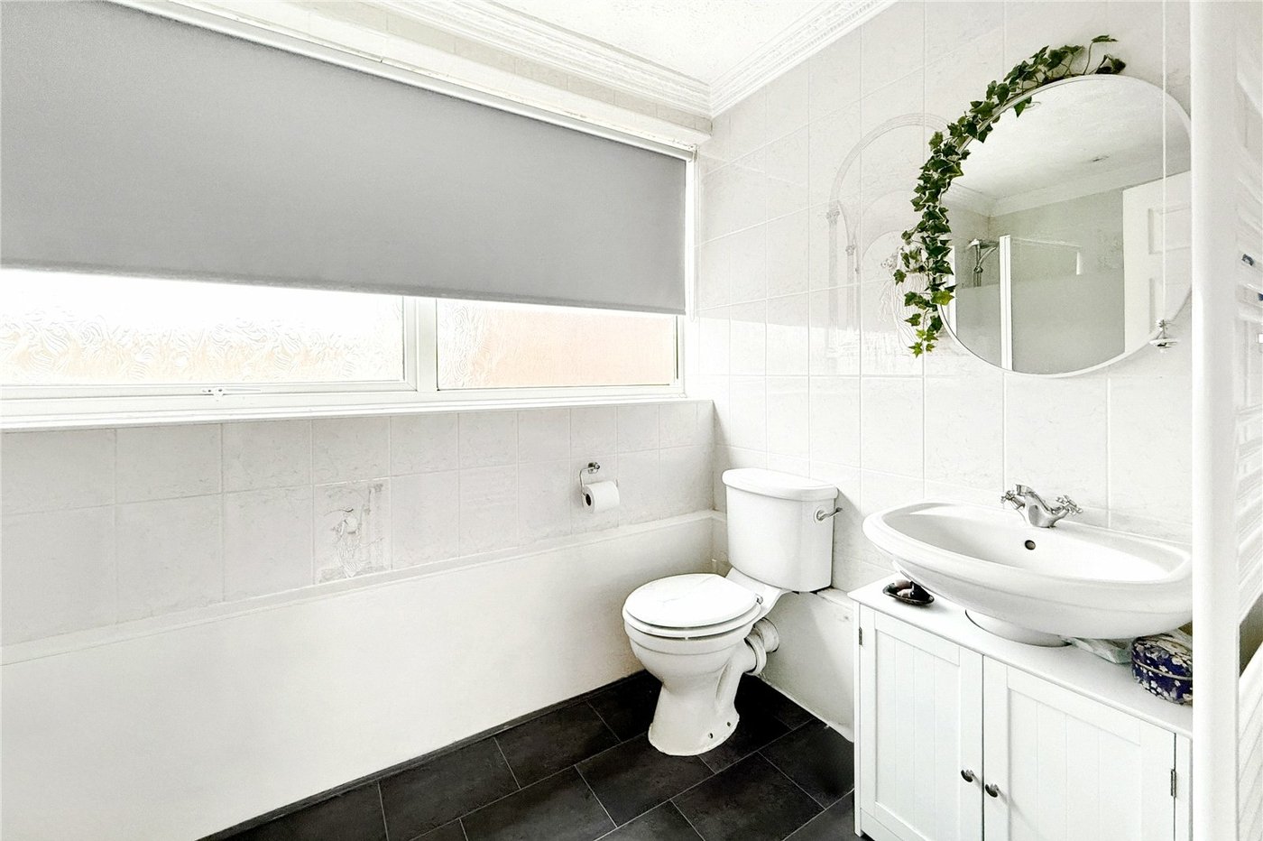 2 bedroom property for sale in London Road | Robinson Jackson