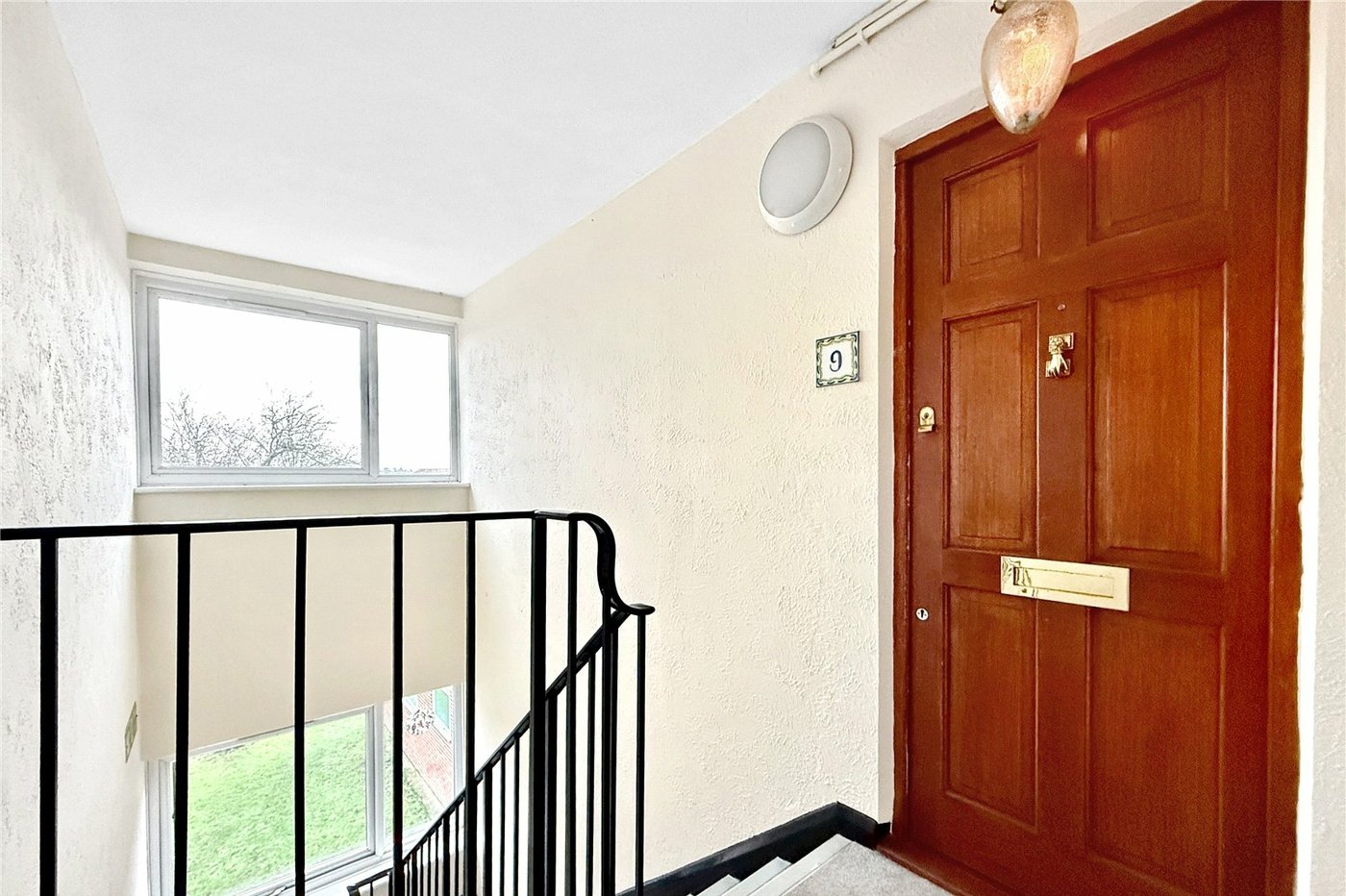 2 bedroom property for sale in London Road | Robinson Jackson