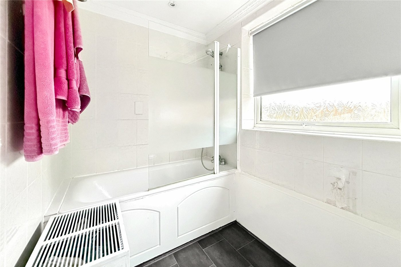 2 bedroom property for sale in London Road | Robinson Jackson