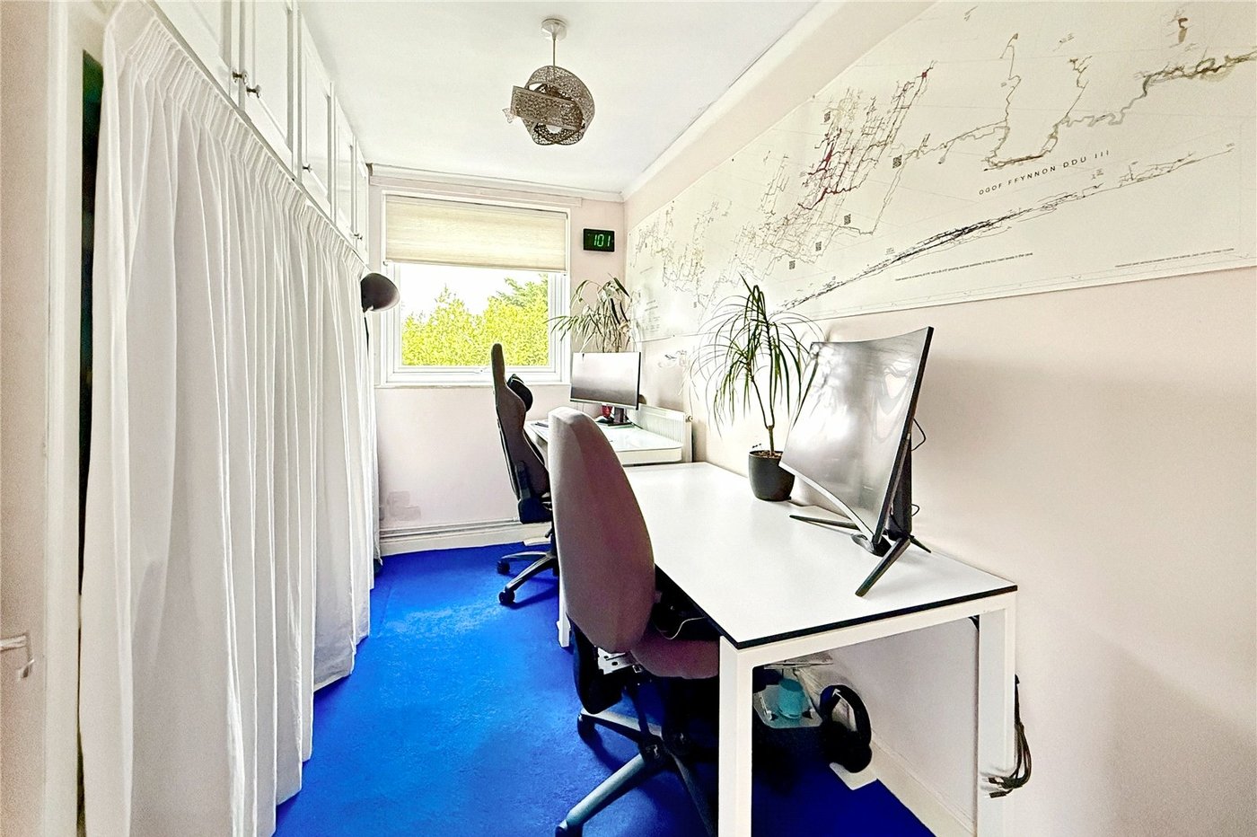 2 bedroom property for sale in London Road | Robinson Jackson