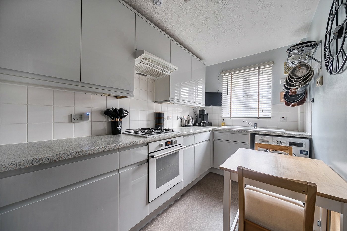 3 bedroom house for sale in London | Robinson Jackson