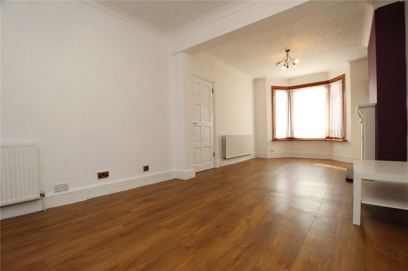 2 bedroom house for sale in London | Robinson Jackson