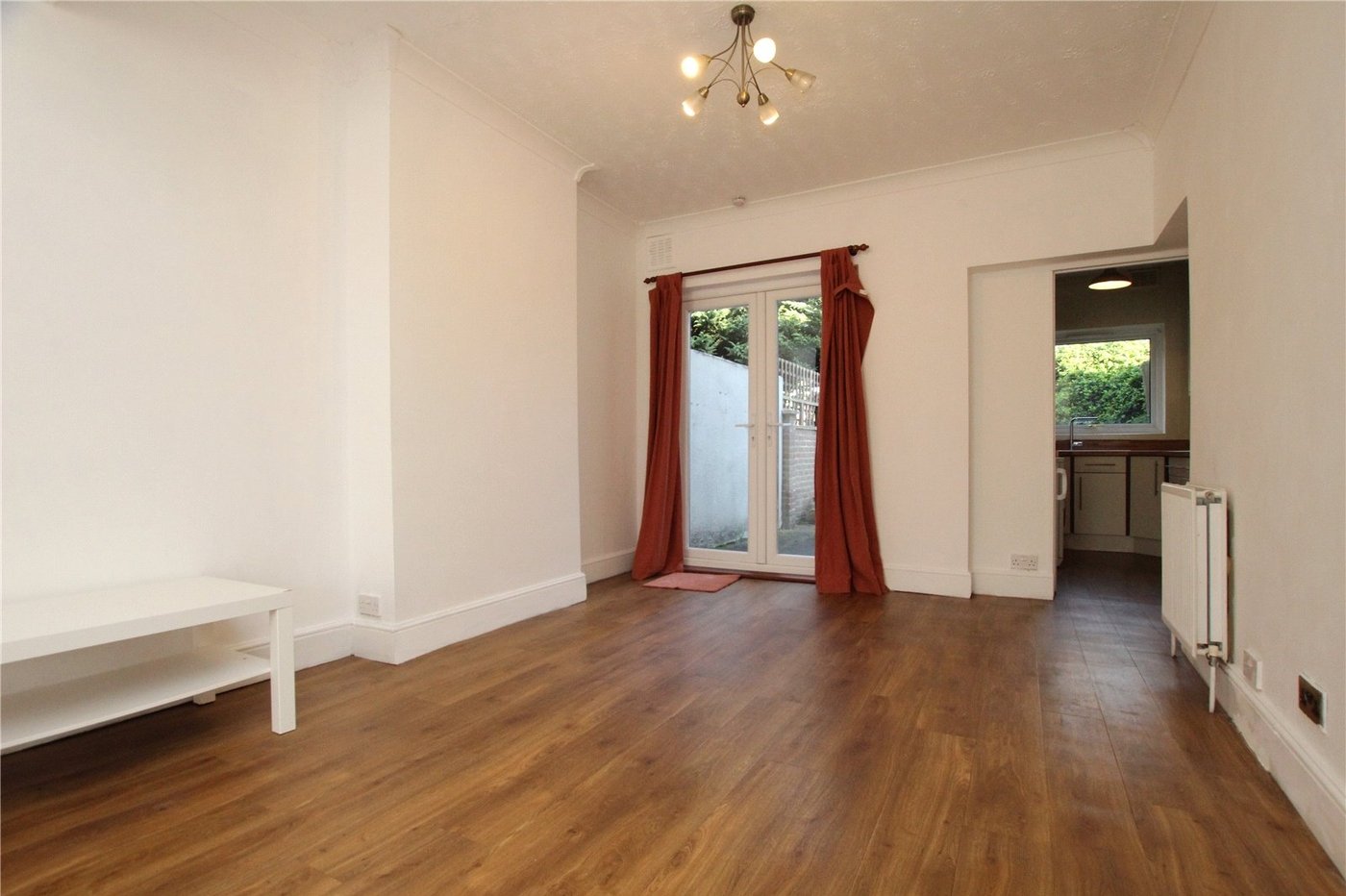 2 bedroom house for sale in London | Robinson Jackson