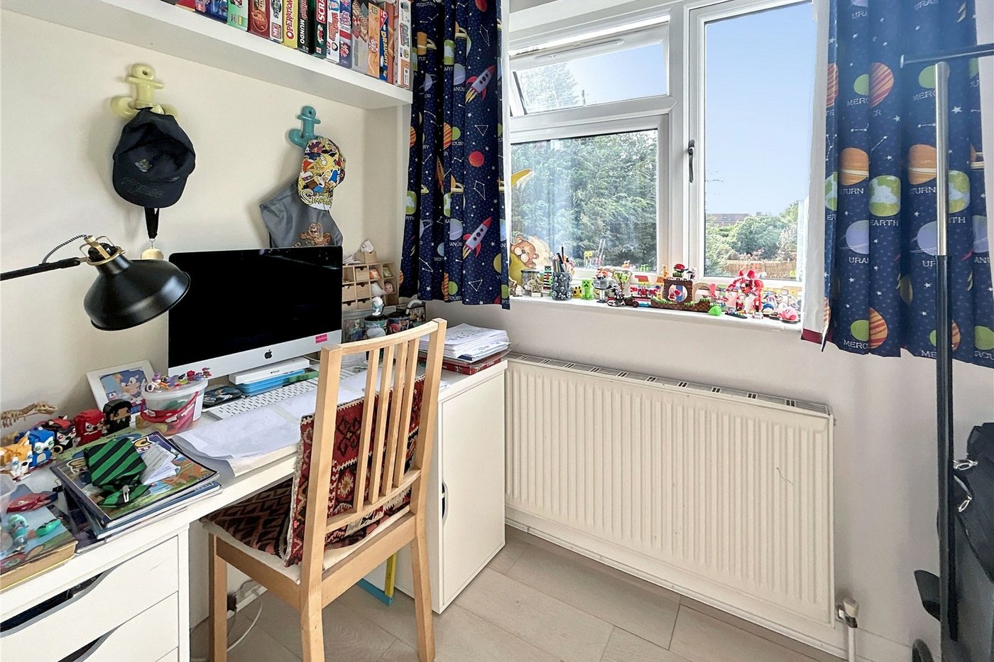 2 bedroom property for sale in Blackfen | Robinson Jackson