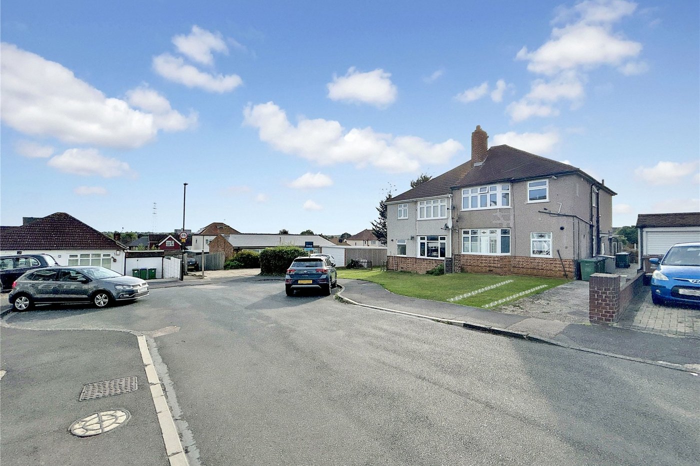 2 bedroom property for sale in Blackfen | Robinson Jackson