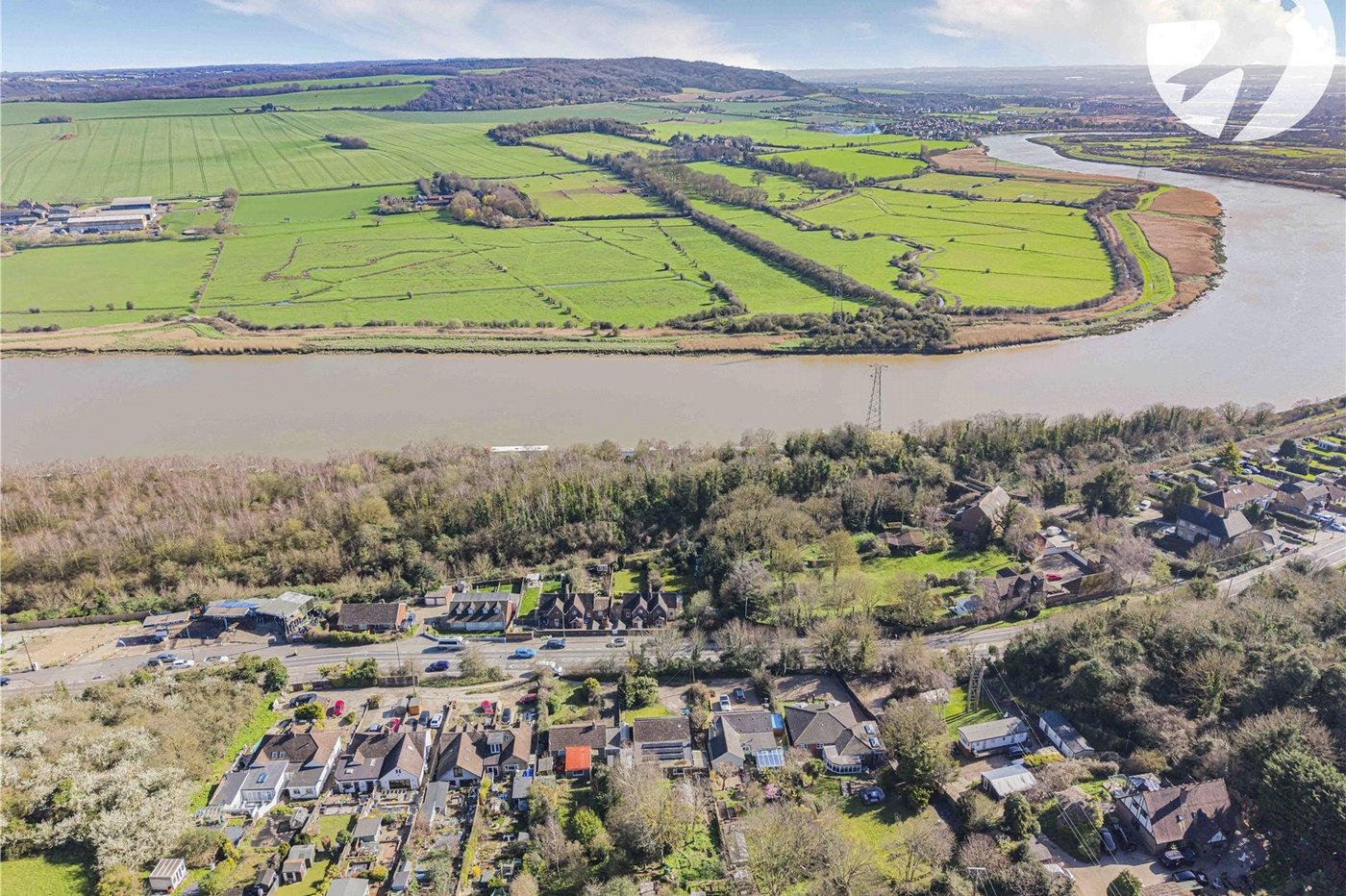 3 bedroom bungalow for sale in Cuxton | Robinson Michael & Jackson