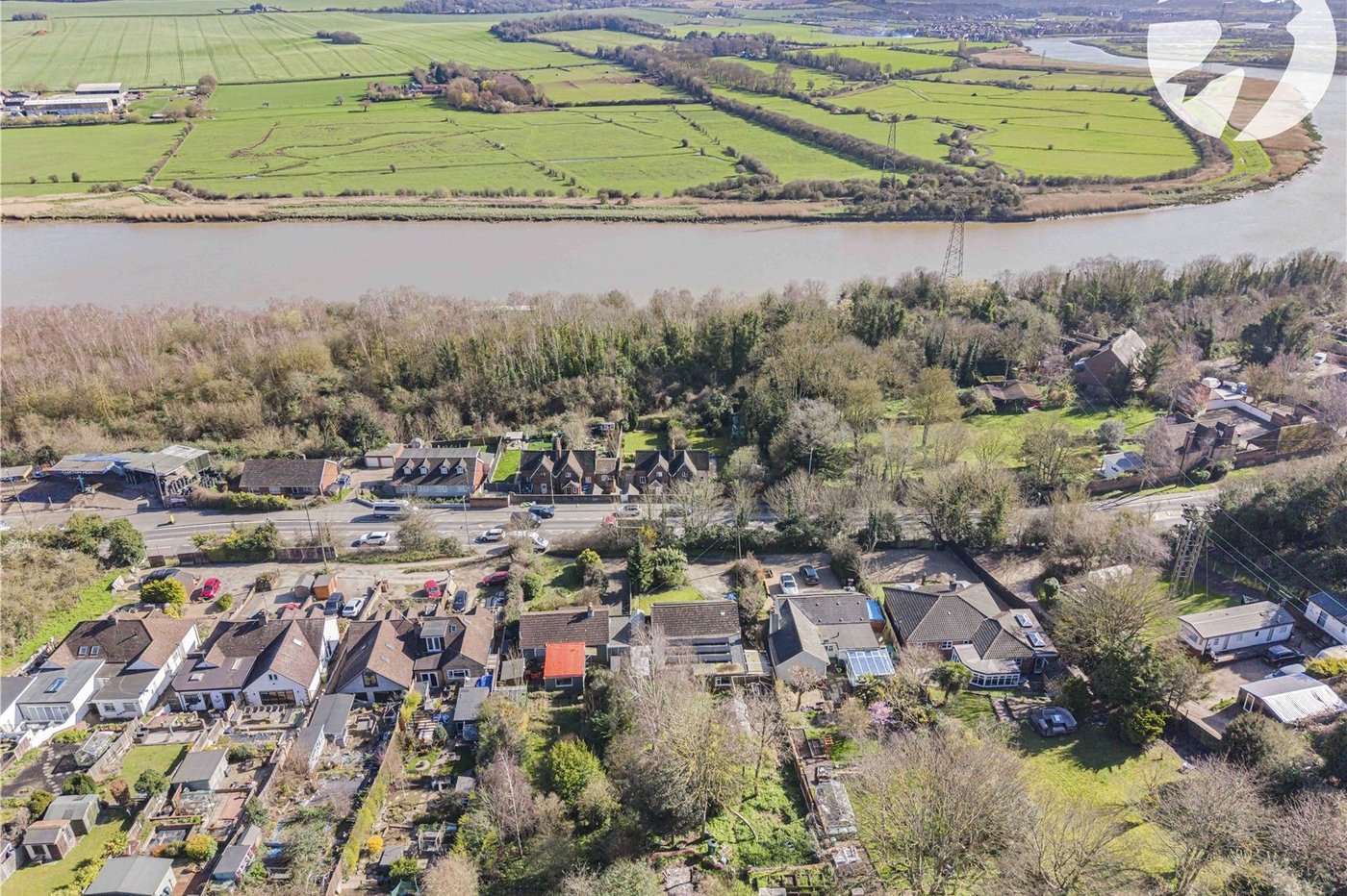 3 bedroom bungalow for sale in Cuxton | Robinson Michael & Jackson