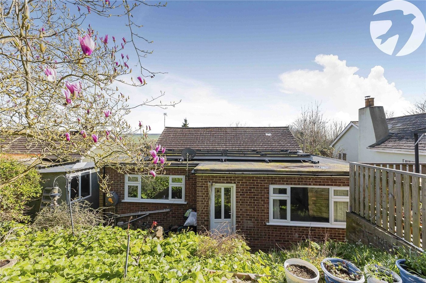 3 bedroom bungalow for sale in Cuxton | Robinson Michael & Jackson