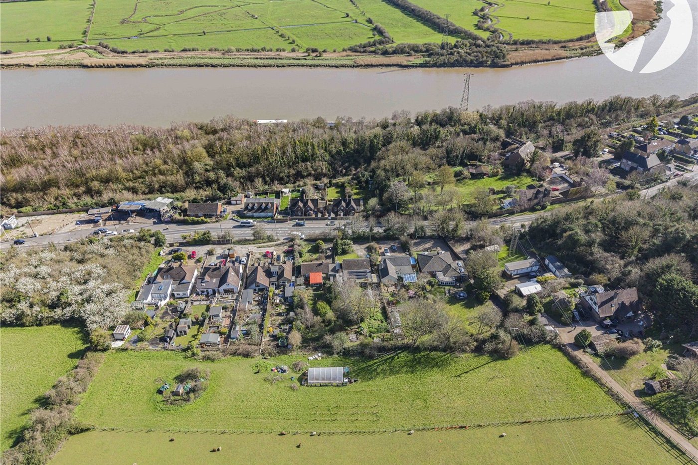 3 bedroom bungalow for sale in Cuxton | Robinson Michael & Jackson