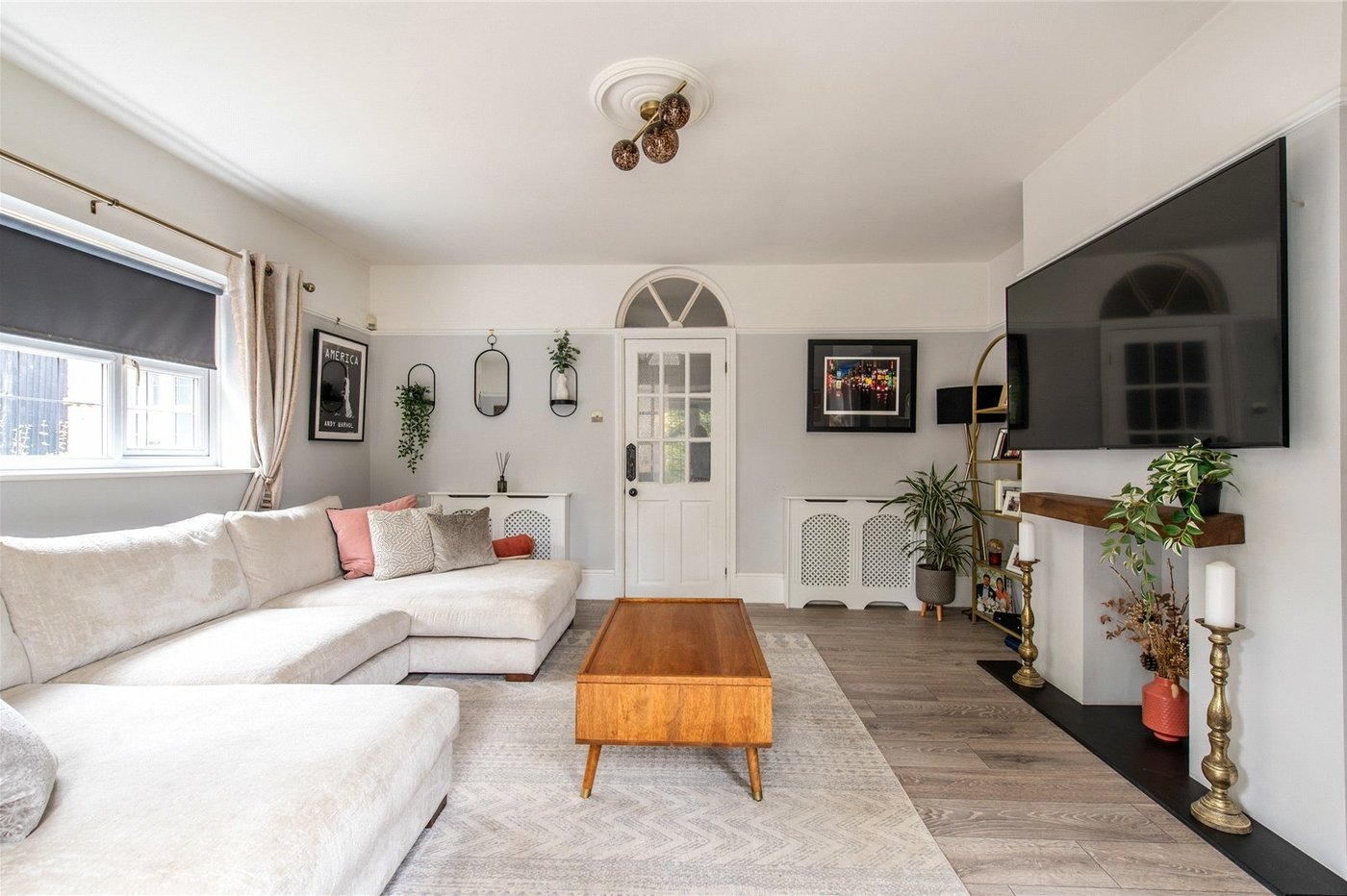 4 bedroom bungalow for sale in Cuxton | Robinson Michael & Jackson