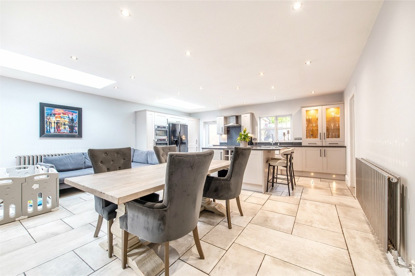 4 bedroom bungalow for sale in Cuxton | Robinson Michael & Jackson