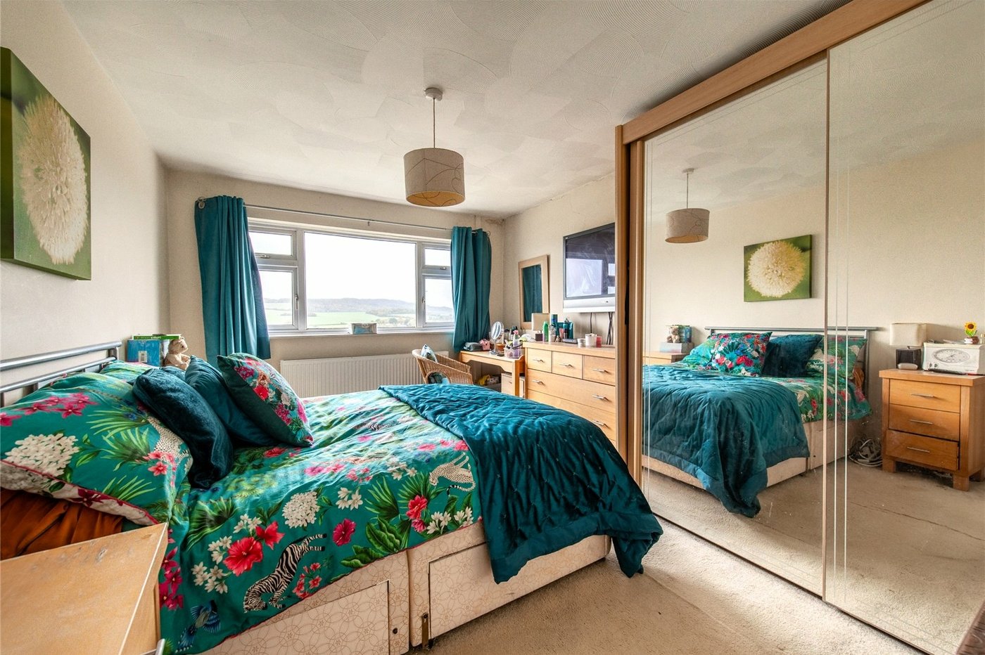 4 bedroom house for sale in Cuxton | Robinson Michael & Jackson