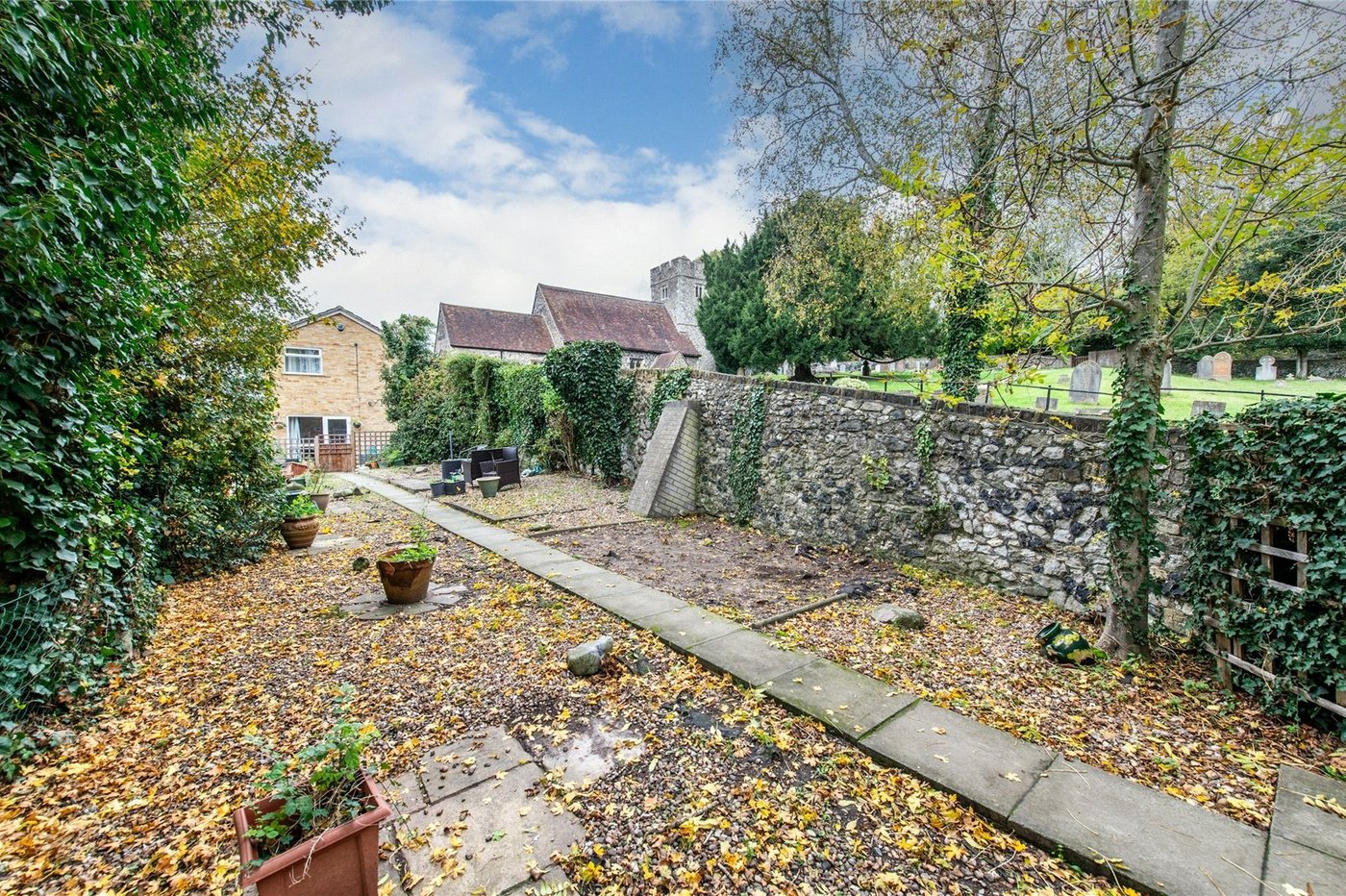 4 bedroom house for sale in Cuxton | Robinson Michael & Jackson