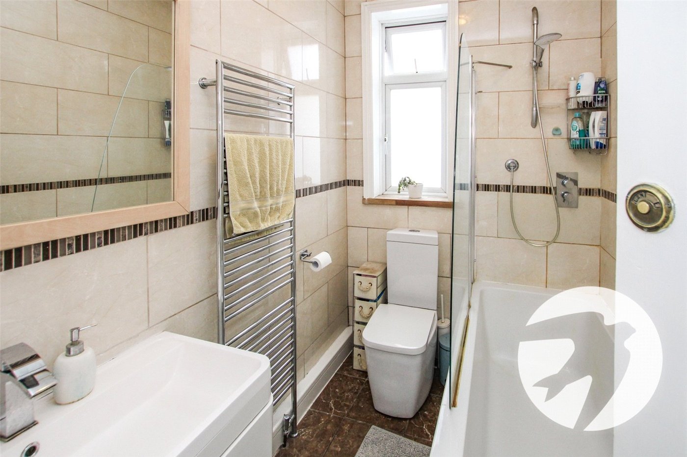 3 bedroom house for sale in London | Robinson Jackson