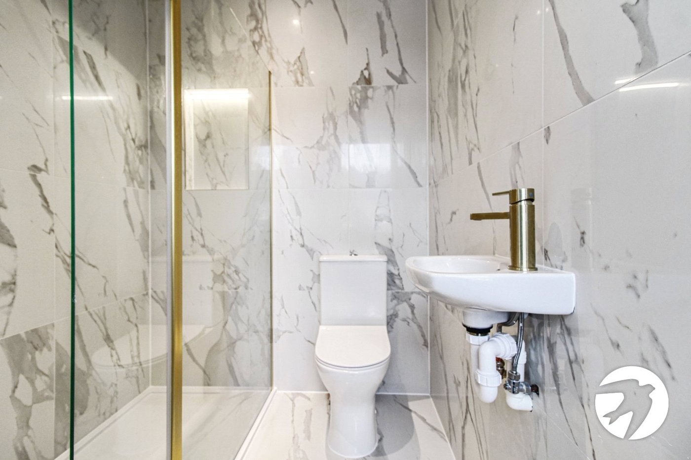 3 bedroom house for sale in London | Robinson Jackson