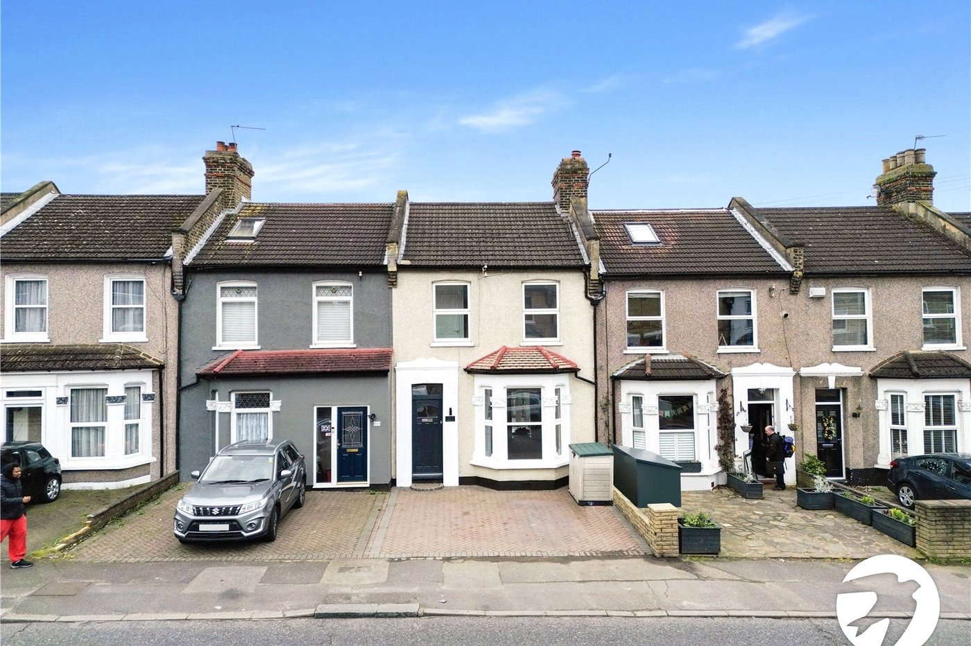 3 bedroom house for sale in London | Robinson Jackson