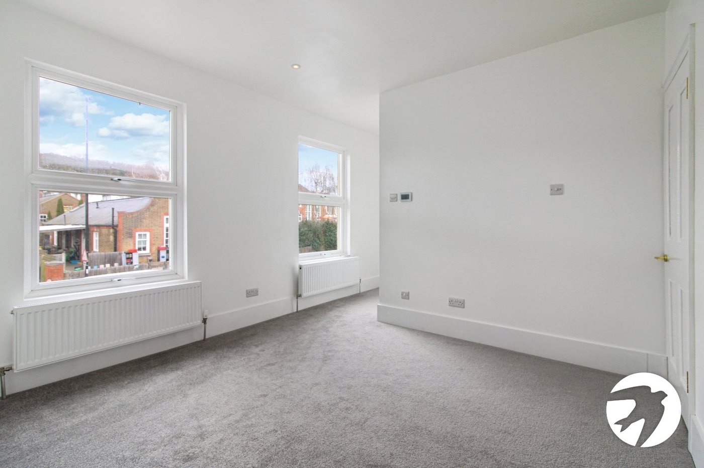 3 bedroom house for sale in London | Robinson Jackson