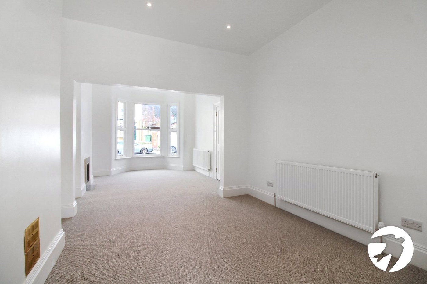 3 bedroom house for sale in London | Robinson Jackson