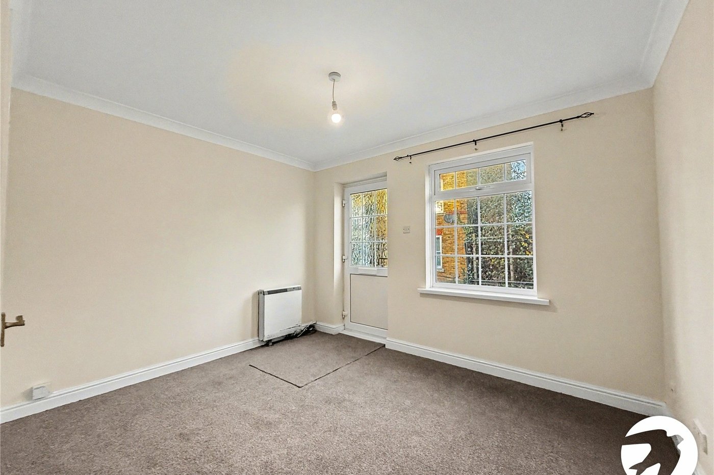 1 bedroom property for sale in East Street | Robinson Michael & Jackson