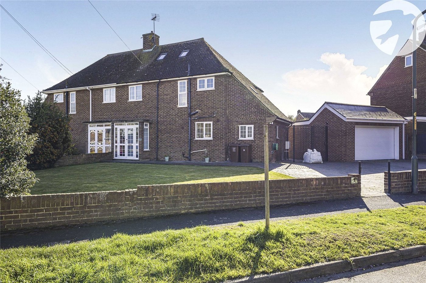 3 bedroom house for sale in Cliffe | Robinson Michael & Jackson