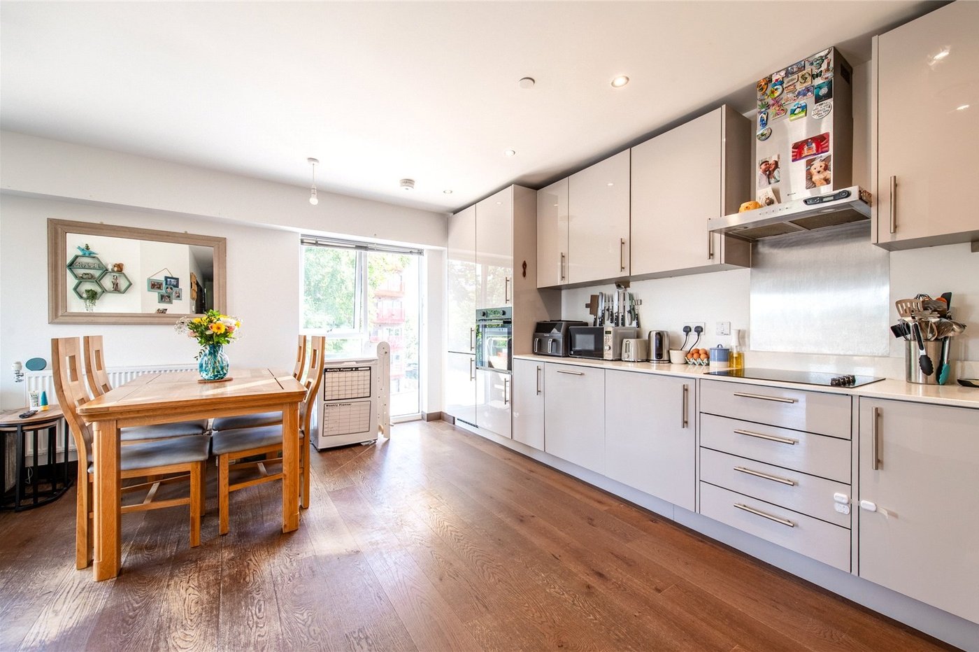 2 bedroom property for sale in Maidstone | Robinson Michael & Jackson