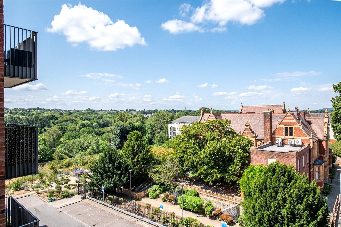 2 bedroom property for sale in Maidstone | Robinson Michael & Jackson