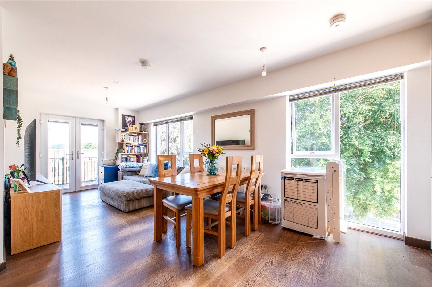 2 bedroom property for sale in Maidstone | Robinson Michael & Jackson