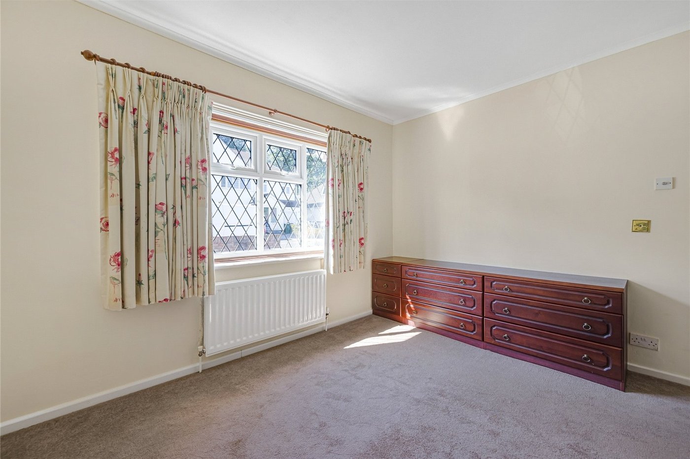 2 bedroom bungalow for sale in Welling | Robinson Jackson
