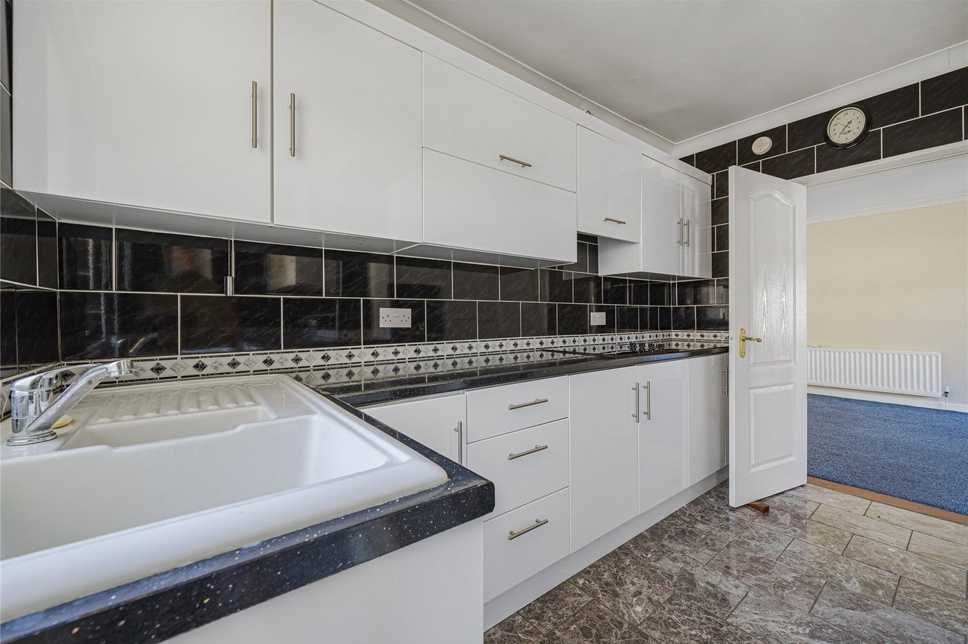 2 bedroom bungalow for sale in Welling | Robinson Jackson