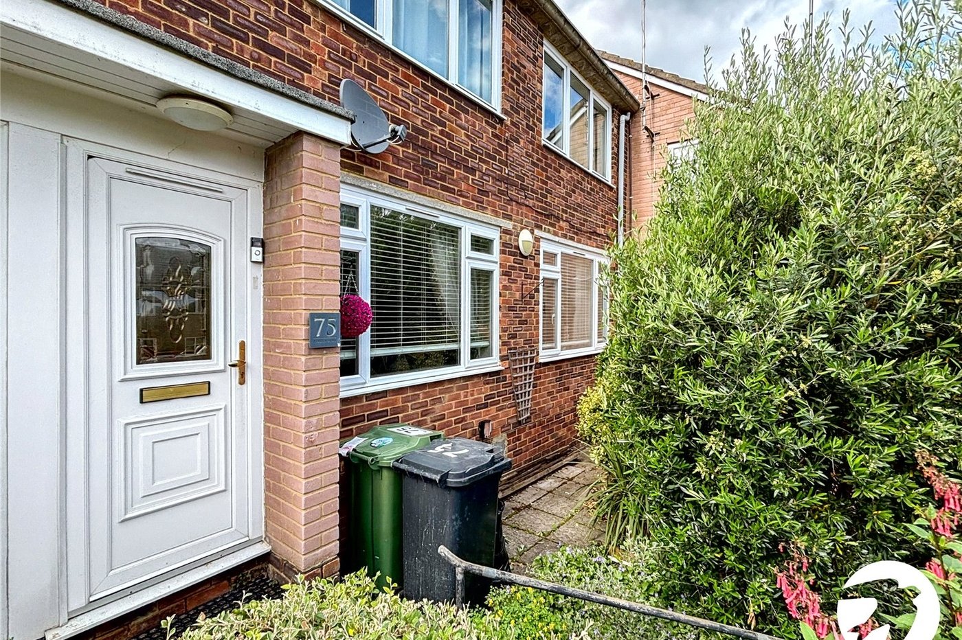2 bedroom property for sale in Maidstone | Robinson Michael & Jackson