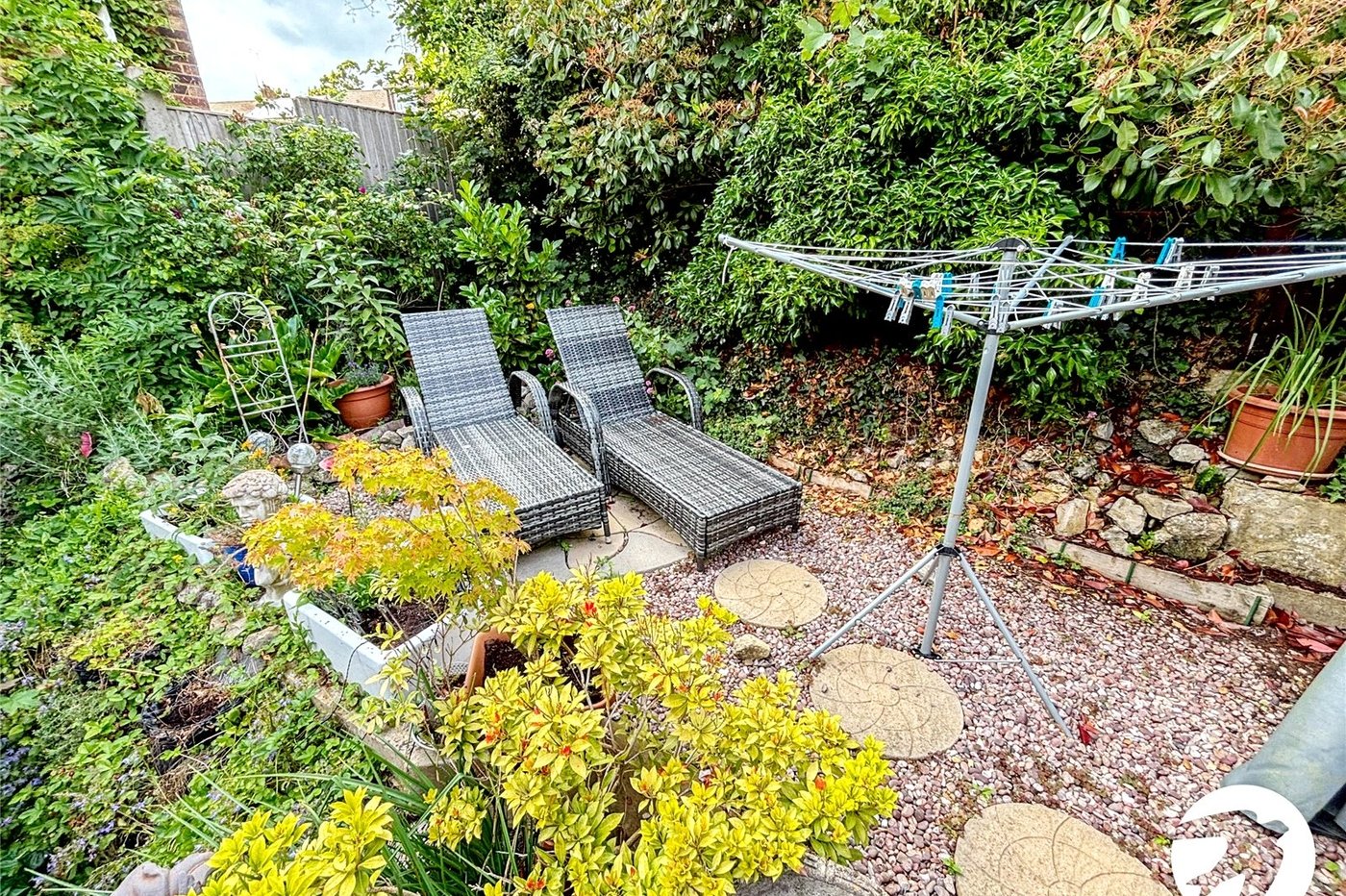 2 bedroom property for sale in Maidstone | Robinson Michael & Jackson