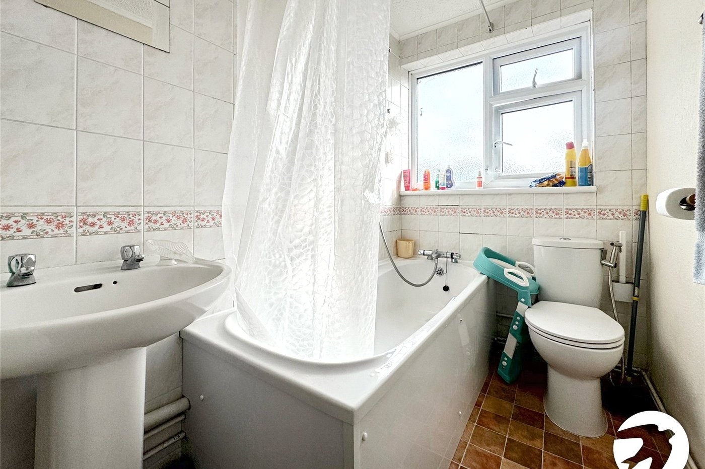 2 bedroom property for sale in Maidstone | Robinson Michael & Jackson
