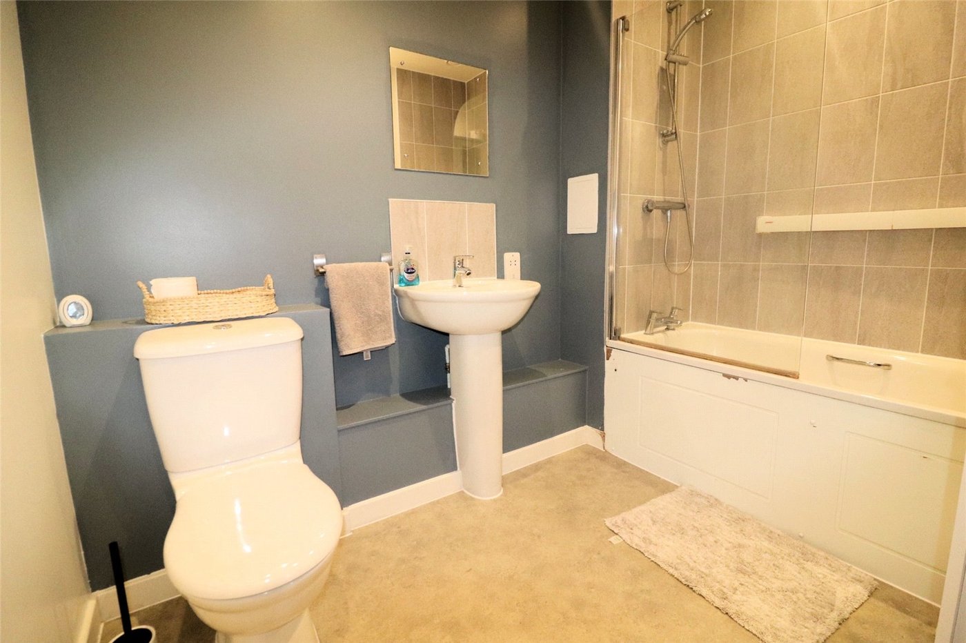 2 bedroom property for sale in Furners Close | Robinson Jackson