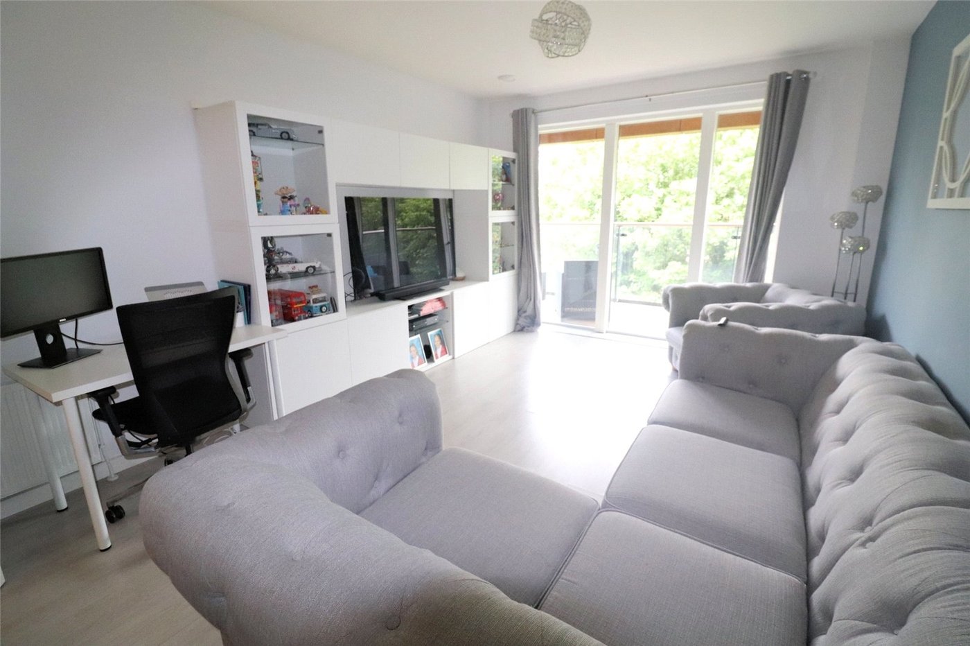2 bedroom property for sale in Furners Close | Robinson Jackson