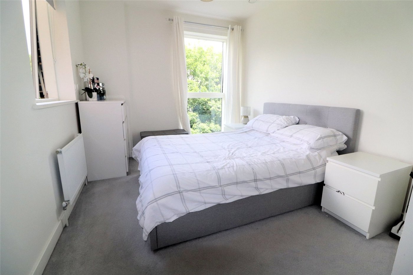 2 bedroom property for sale in Furners Close | Robinson Jackson