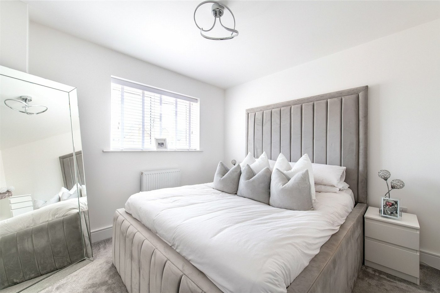 2 bedroom property for sale in Langley | Robinson Michael & Jackson