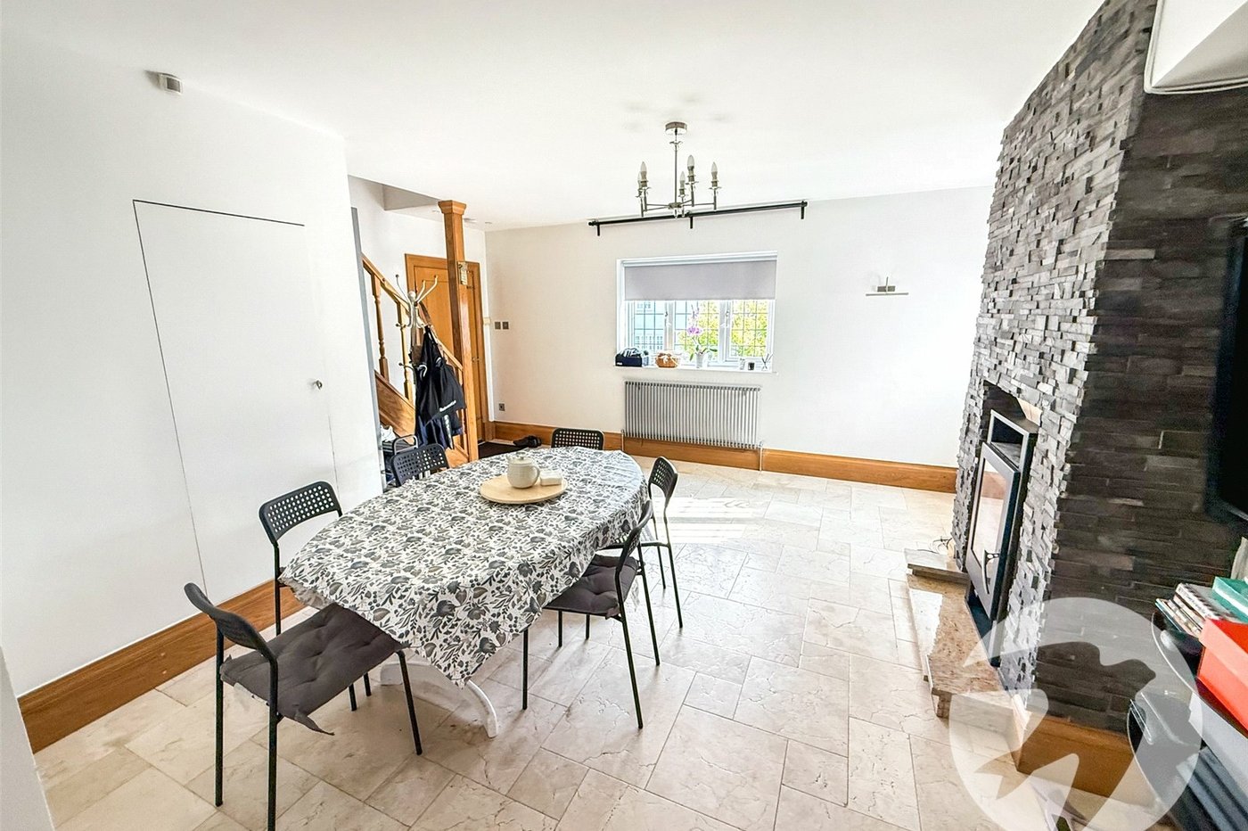 3 bedroom house for sale in London | Robinson Jackson