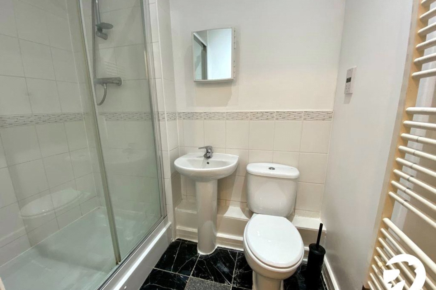 2 bedroom property for sale in Desvignes Drive | Robinson Jackson