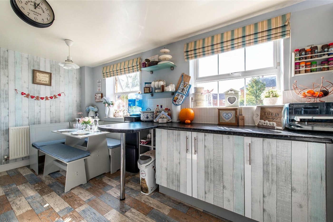 4 bedroom property for sale in Gillingham | Robinson Michael & Jackson