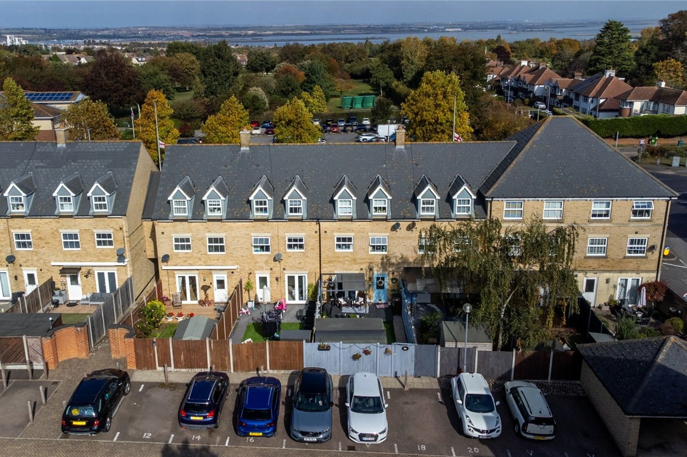 4 bedroom property for sale in Gillingham | Robinson Michael & Jackson