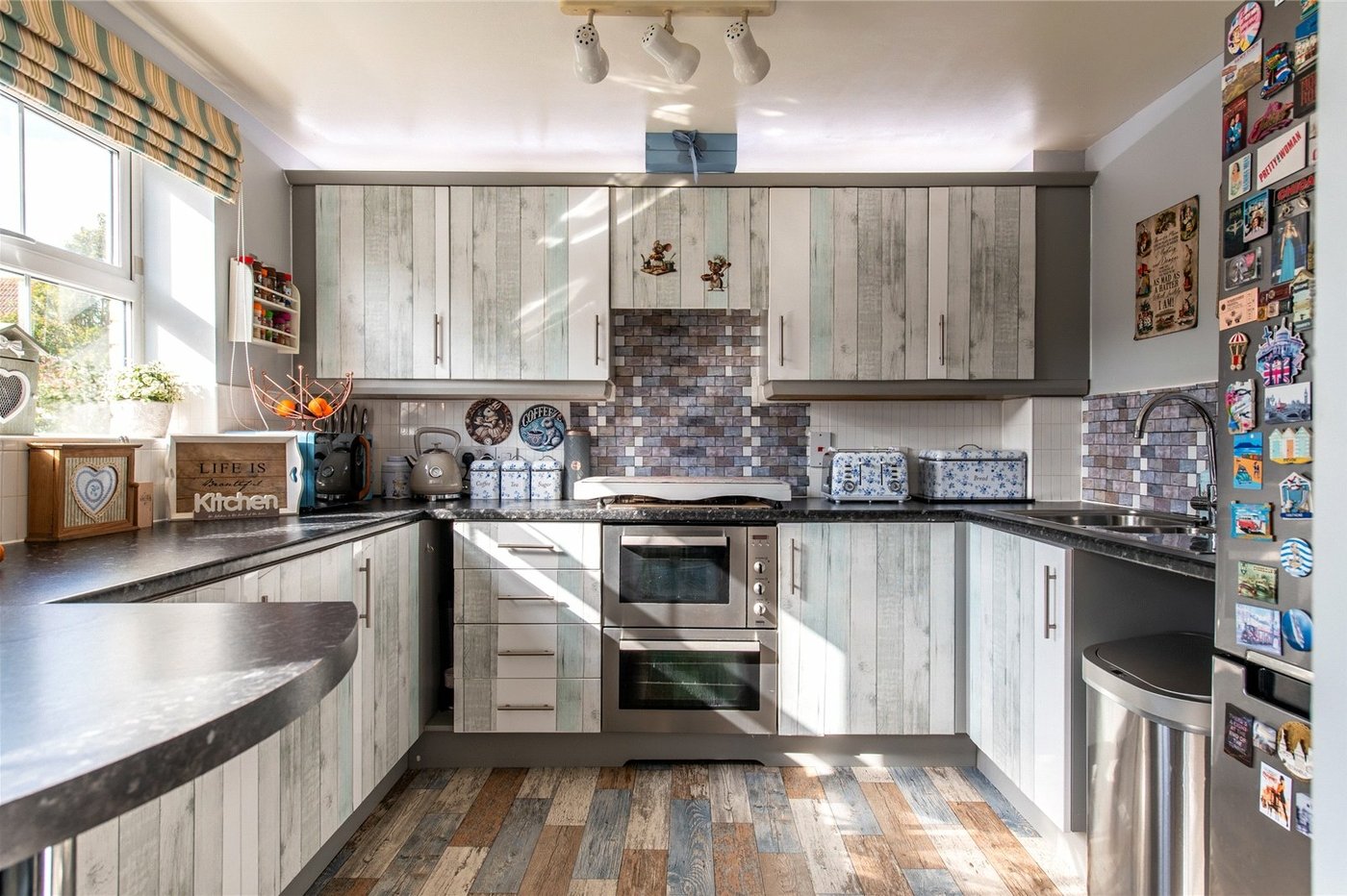 4 bedroom property for sale in Gillingham | Robinson Michael & Jackson