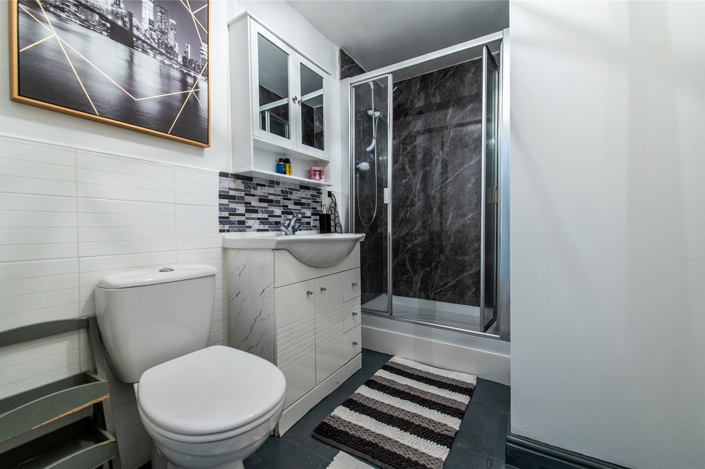 4 bedroom property for sale in Gillingham | Robinson Michael & Jackson