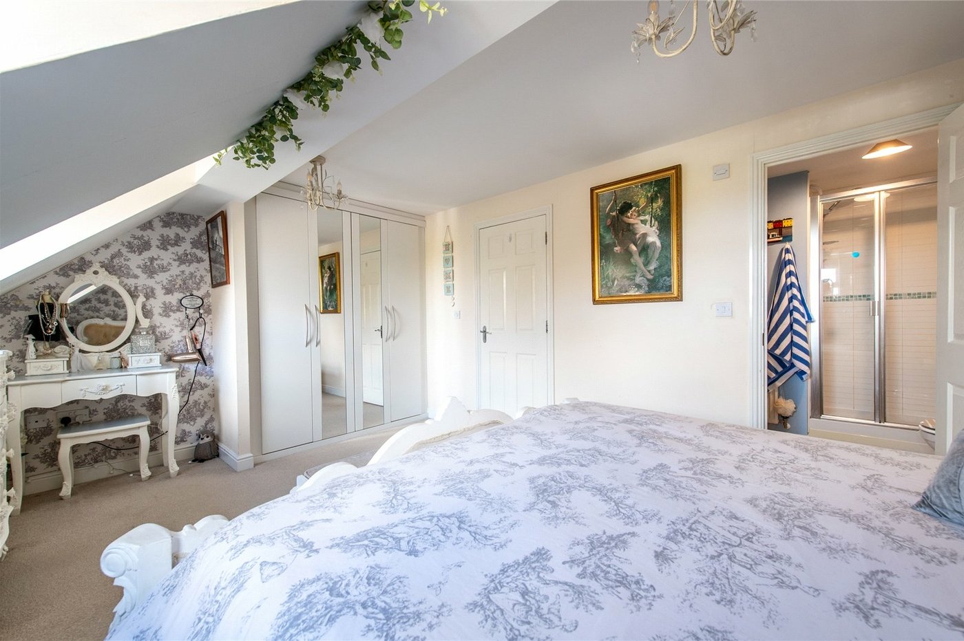 4 bedroom property for sale in Gillingham | Robinson Michael & Jackson