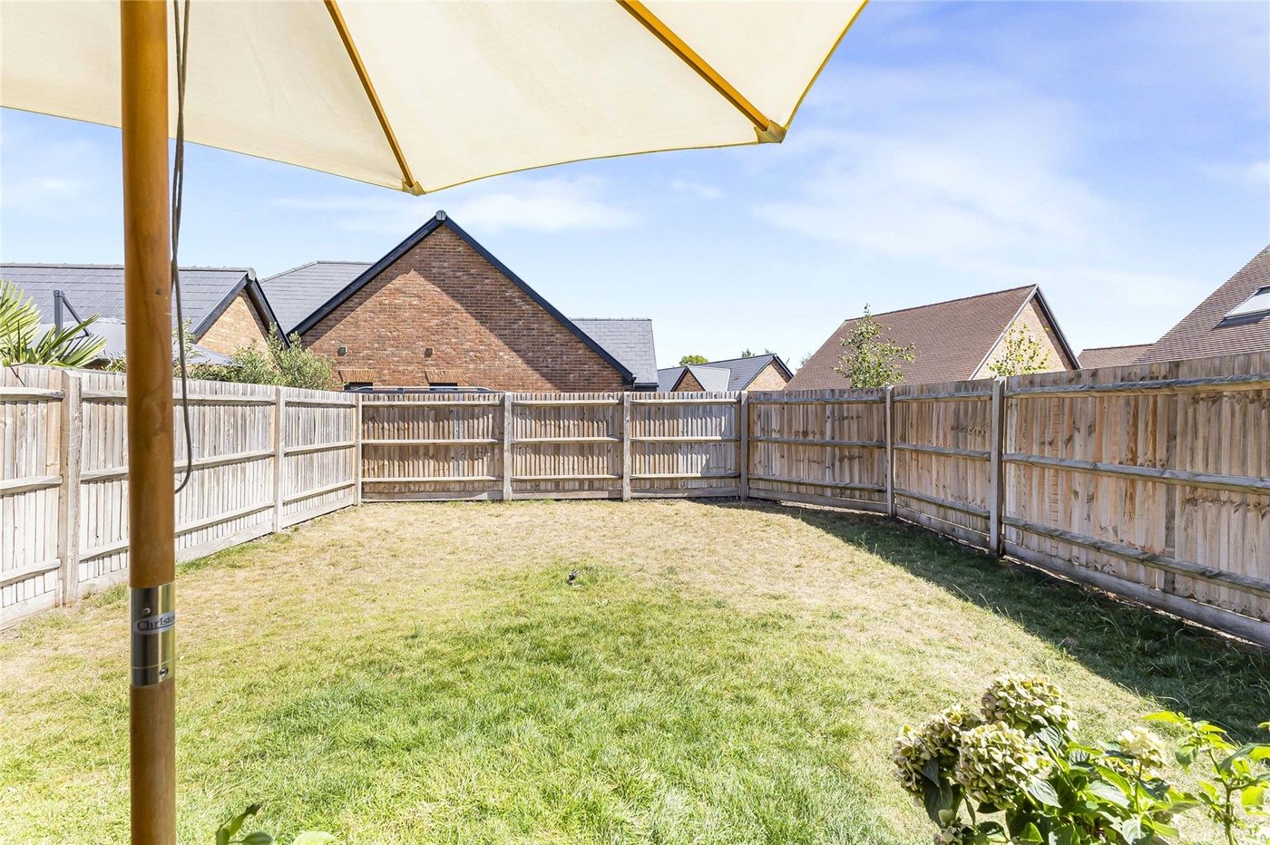 3 bedroom house for sale in Cliffe Woods | Robinson Michael & Jackson