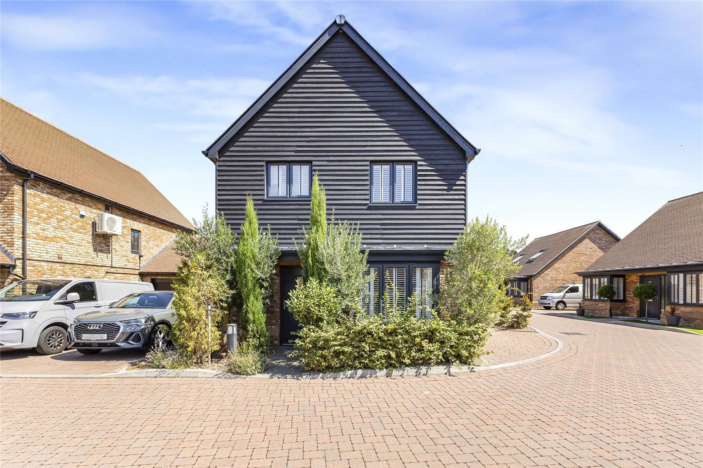 3 bedroom house for sale in Cliffe Woods | Robinson Michael & Jackson