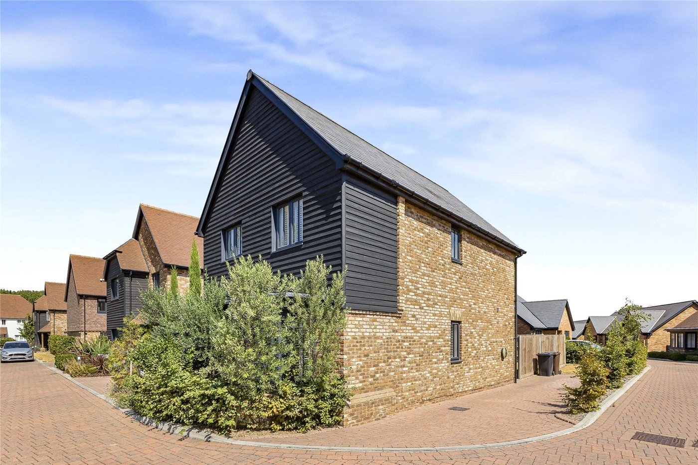 3 bedroom house for sale in Cliffe Woods | Robinson Michael & Jackson