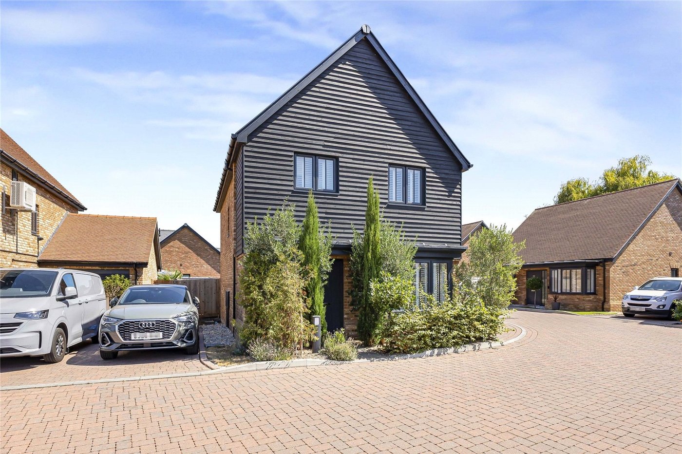 3 bedroom house for sale in Cliffe Woods | Robinson Michael & Jackson
