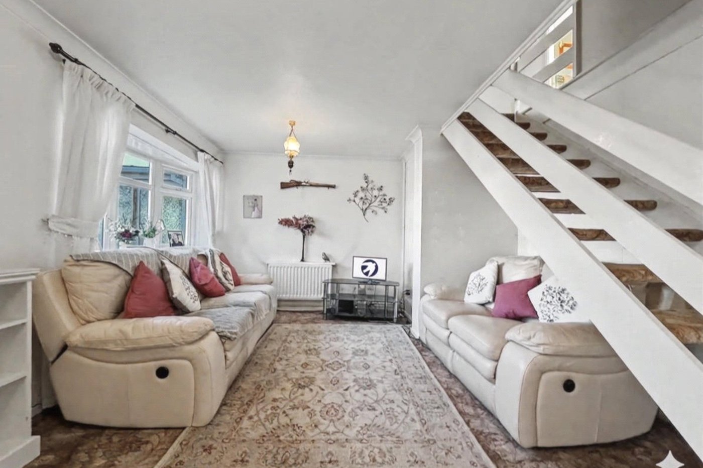 2 bedroom house for sale in Rainham | Robinson Michael & Jackson