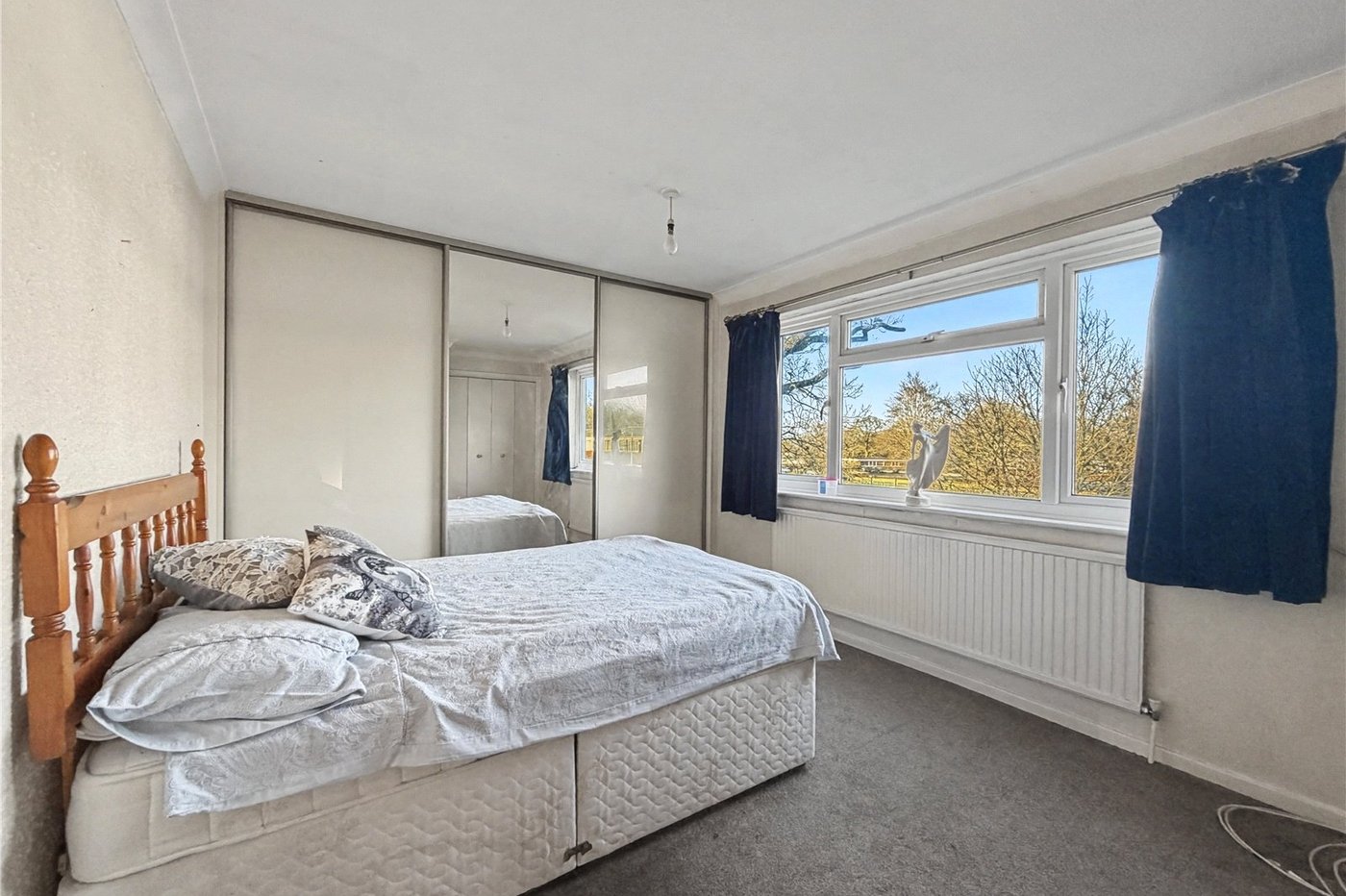 2 bedroom house for sale in Rainham | Robinson Michael & Jackson