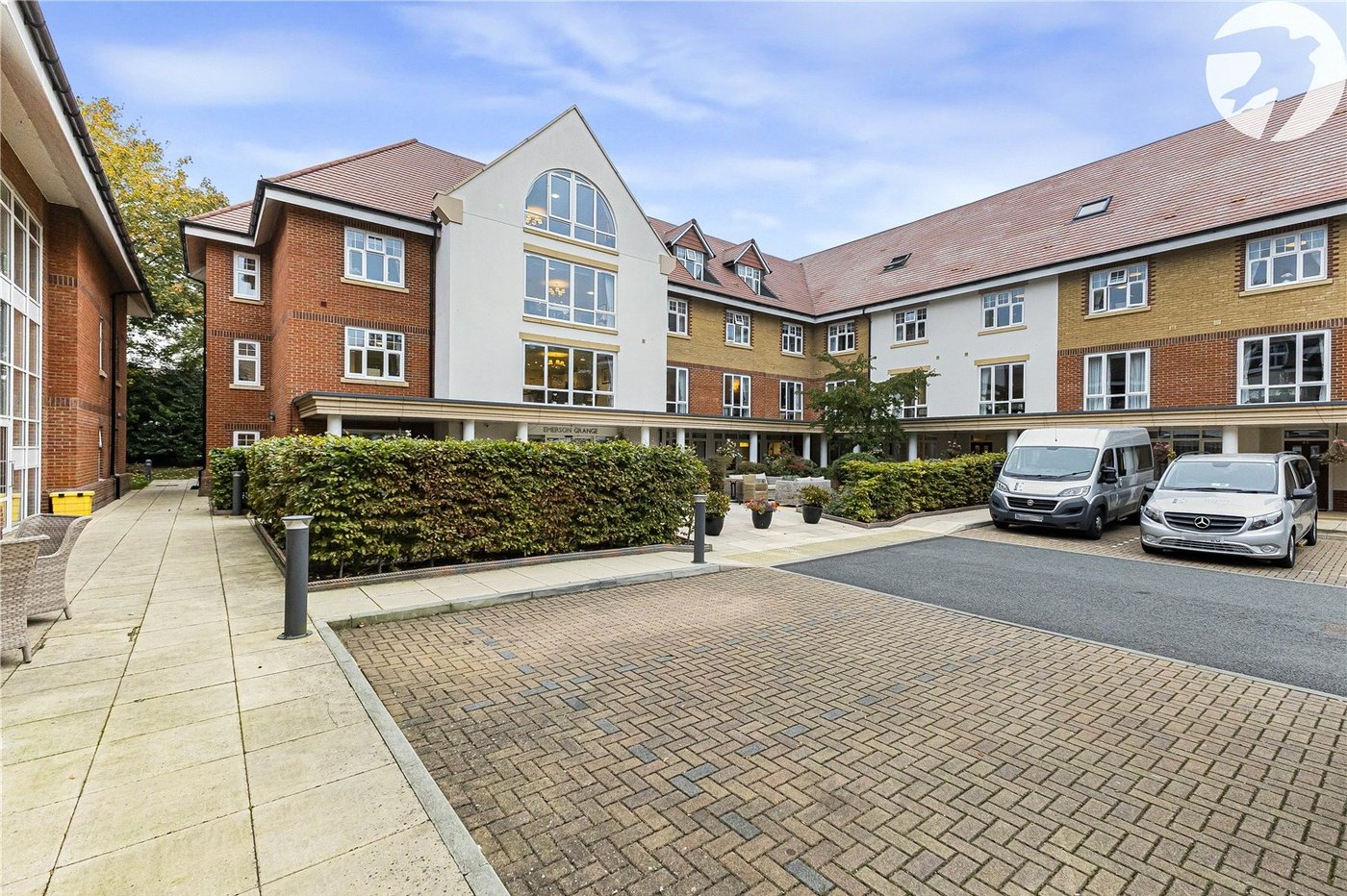 2 bedroom property for sale in Hextable | Robinson Jackson